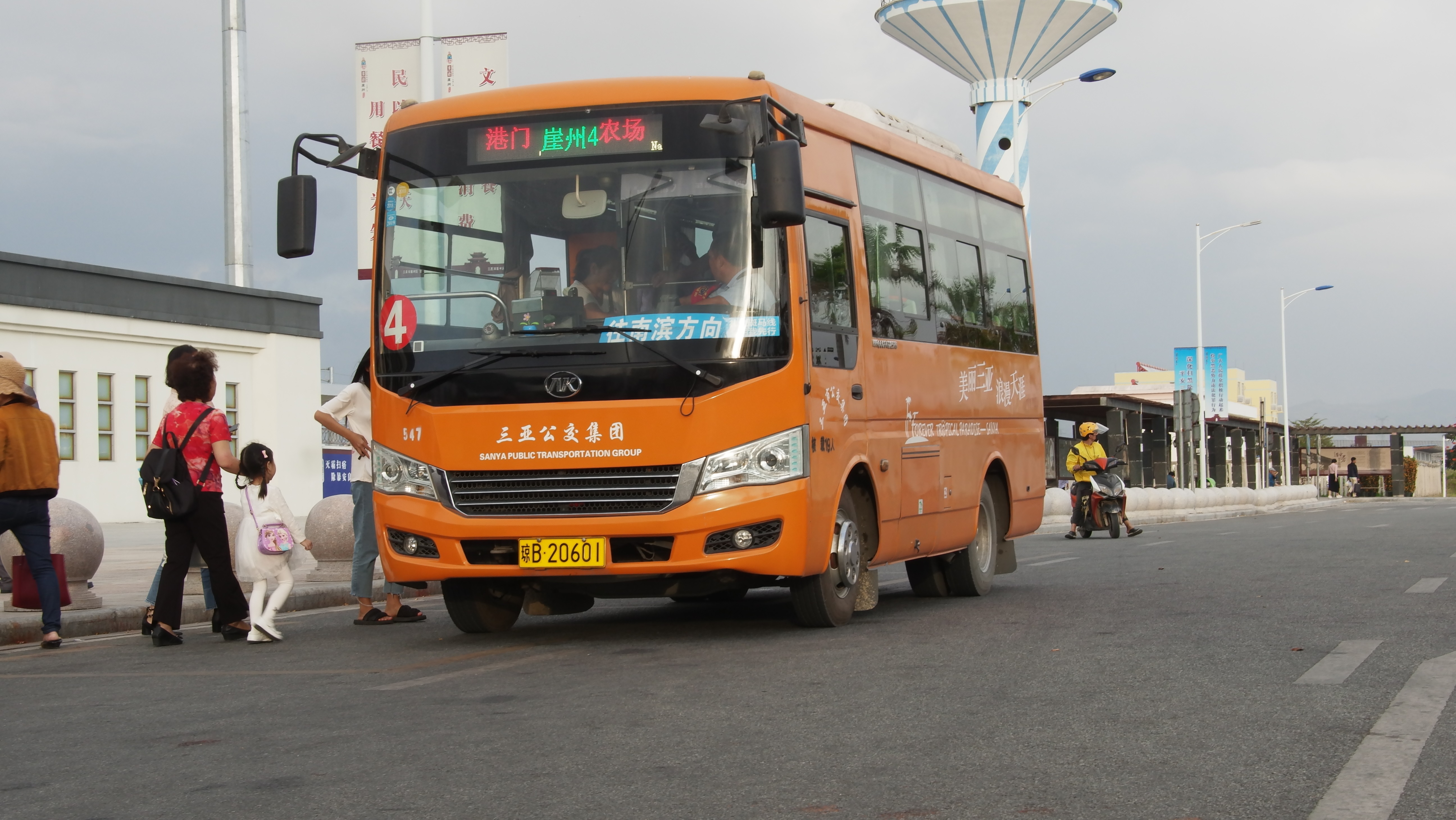 三亚崖州4号公交车路线